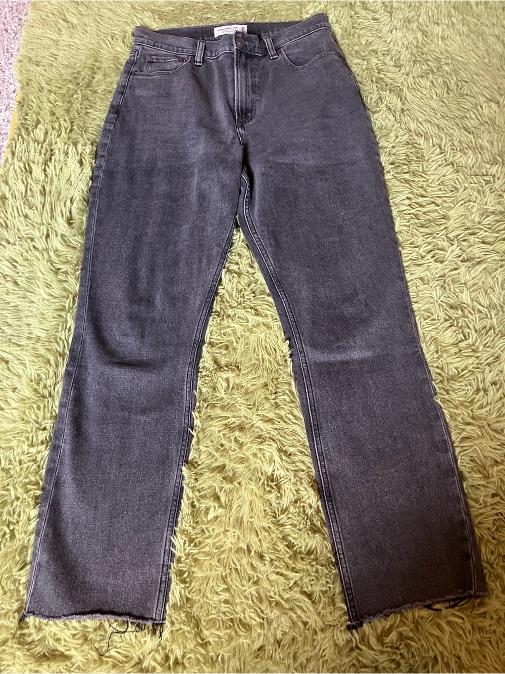 Abercrombie & Fitch Slim Straight Ultra High Rise Jeans in Washed Black